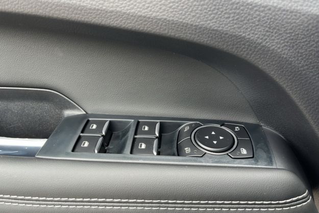 VOLKSWAGEN AMAROK V6 240 BVA10 AVENTURA 4PL