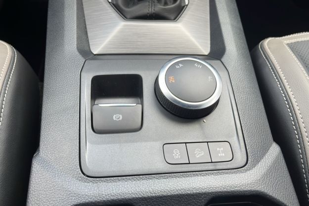 VOLKSWAGEN AMAROK V6 240 BVA10 AVENTURA 4PL