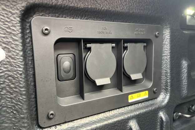 VOLKSWAGEN AMAROK V6 240 BVA10 AVENTURA 4PL