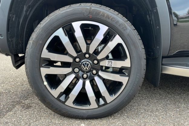 VOLKSWAGEN AMAROK V6 240 BVA10 AVENTURA 4PL