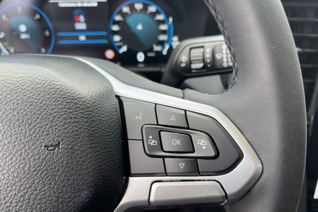 VOLKSWAGEN AMAROK V6 240 BVA10 AVENTURA 4PL