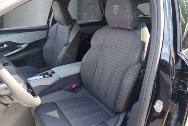 PEUGEOT 3008 NEW HYBRID 145 E-DCS6 GT 360