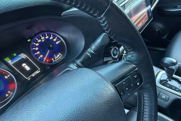 TOYOTA HILUX 2.4 150 BVA DOUBLE CAB LOUNGE