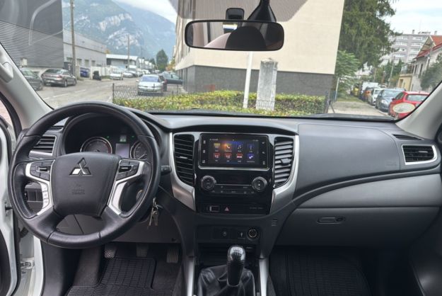 MITSUBISHI L200 2.4 DI-D 181 INTENSE HARD TOP