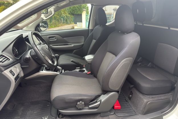 MITSUBISHI L200 2.4 DI-D 181 INTENSE HARD TOP