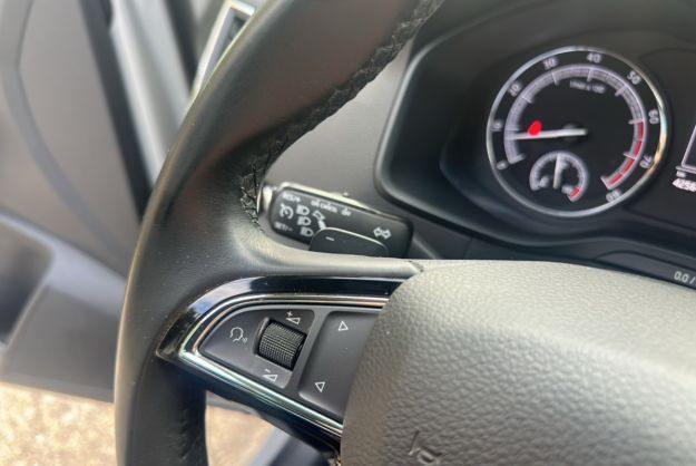 SKODA KAROQ 1.5 TSI 150 DSG7 AMBITION TPANO