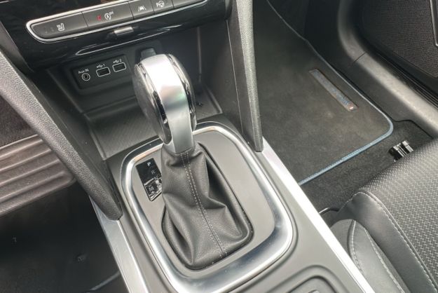 RENAULT MEGANE ESTATE 1.3 TCE 140 BVA INTENS