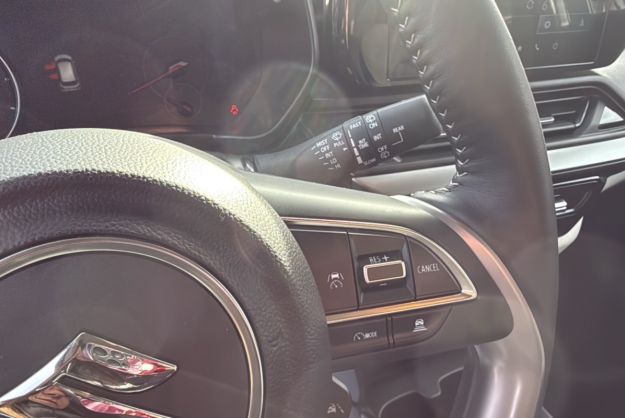 SUZUKI SWIFT 1.2 HYBRID 83 ALLGRIP PRIVILEGE