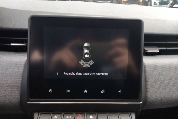 RENAULT CLIO V TCE 90 EVOLUTION