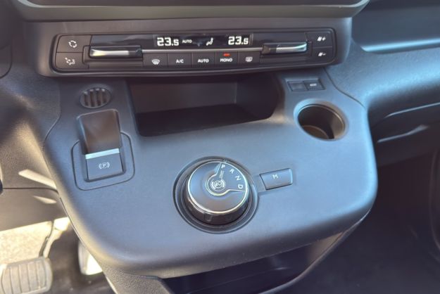 CITROEN BERLINGO 1.5 HDI 130 EAT8 SHINE XTR