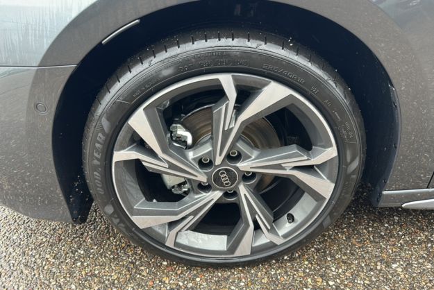 AUDI A3 TFSI 150 HYBRID S-LINE T.O S-TRONIC