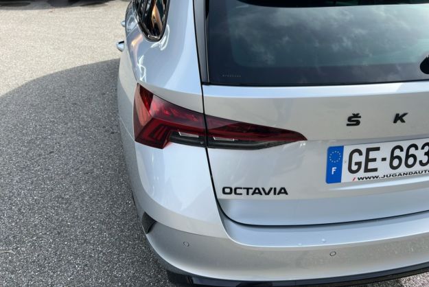 SKODA OCTAVIA RS COMBI IV 2.0 TDI 200 DSG7