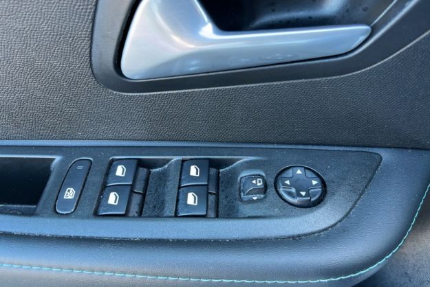 PEUGEOT 208 1.2 100 ALLURE PACK GRAND GPS