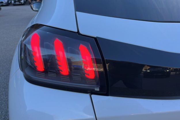 PEUGEOT 208 1.2 100 ALLURE PACK GRAND GPS