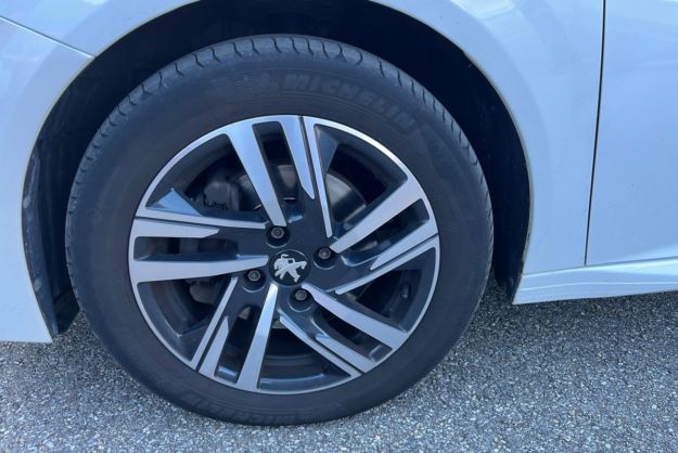 PEUGEOT 208 1.2 100 ALLURE PACK GRAND GPS