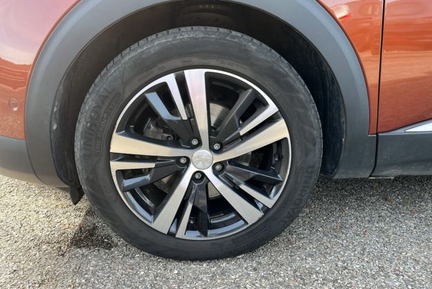 PEUGEOT 3008 1.5 BLUEHDI 130 EAT8