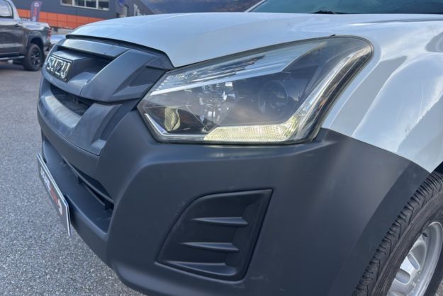 ISUZU D-MAX 1.9 TD 164 CREW CAB SATELLITE