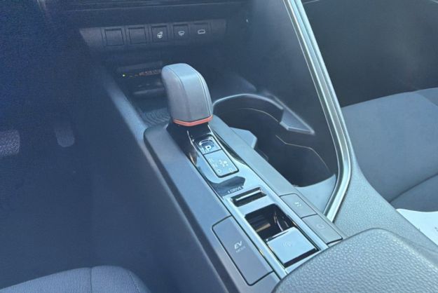 TOYOTA C-HR 1.8 HYBRID 140 DESIGN PK HIVER