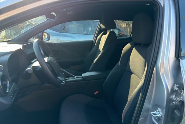 TOYOTA C-HR 1.8 HYBRID140 DESIGN PK HIVER