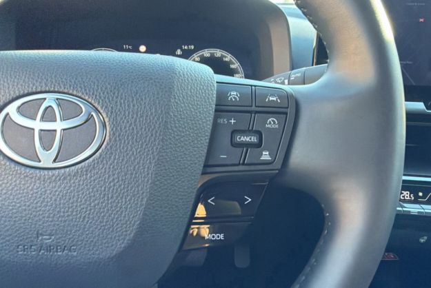 TOYOTA C-HR 1.8 HYBRID140 DESIGN PK HIVER