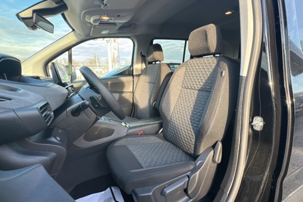 PEUGEOT RIFTER BLUEHDI 130 EAT8 GT PLUS