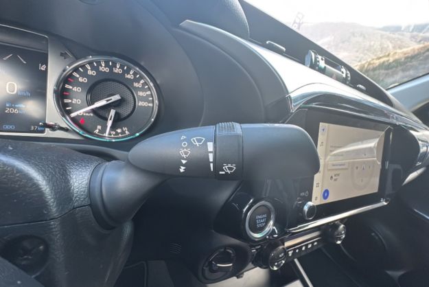 TOYOTA HILUX 2.8 D4-D 204 BVA LEGENDE 4PL