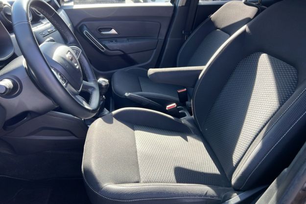 DACIA DUSTER 1.5 DCI 110 PRESTIGE 4X4