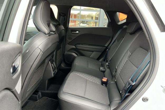 RENAULT CAPTUR E-TECH 160 ESPRIT ALPINE 360