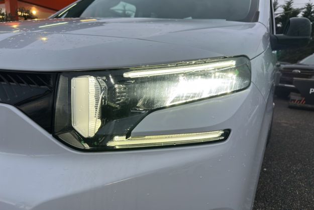 CITROEN BERLINGO BLUEHDI 130 EAT8 MAX 5PL N1