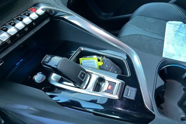 PEUGEOT 3008 2.0 BLUEHDI 180CH GT LINE EAT8