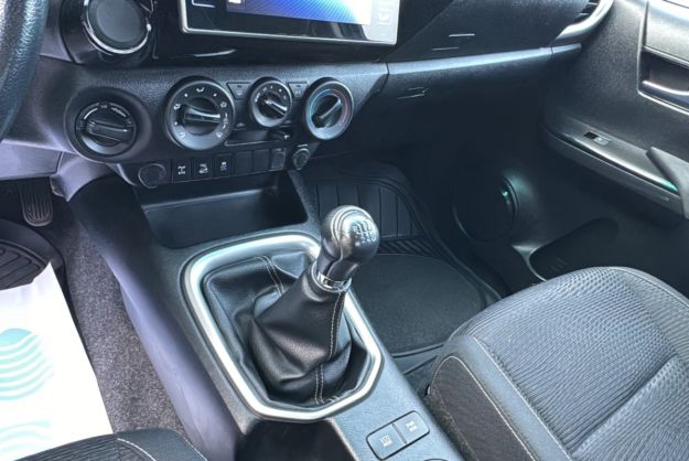 TOYOTA HILUX 2.4 150 X-TRA LEGENDE BVM6 