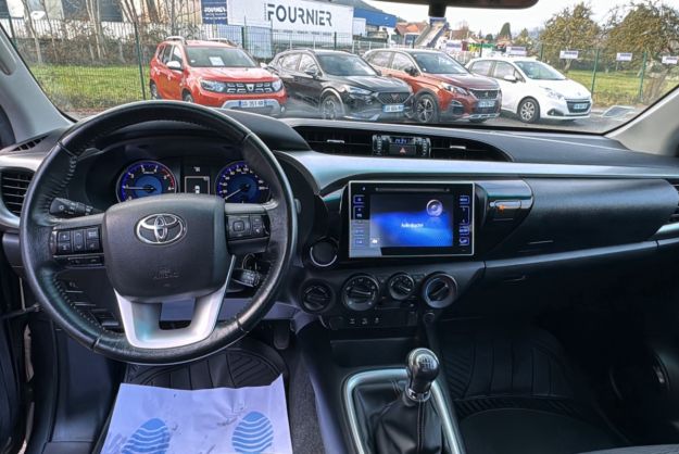 TOYOTA HILUX 2.4 150 X-TRA LEGENDE BVM6 