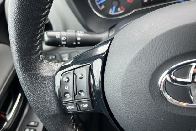 TOYOTA YARIS 1.5I VVT 110 ULTIMATE