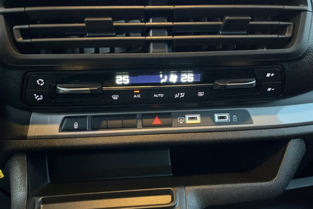 FIAT SCUDO 2.0 180 EAT8 COMBI XL SURÉQUIPÉ