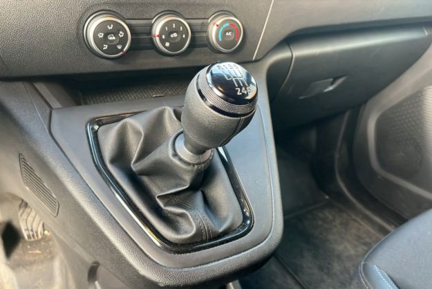 RENAULT KANGOO VAN 1.3 TCE 130