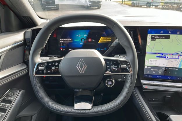 RENAULT AUSTRAL E-TECH 200 TECHNO TPANO 360