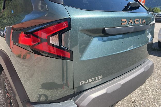 DACIA DUSTER HYBRID-G 150 4X4 EXTREME PLUS