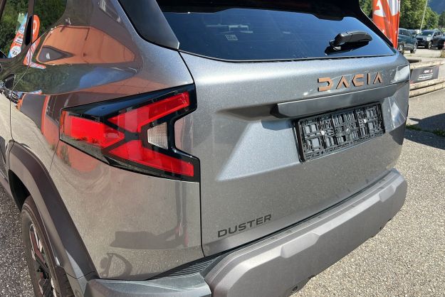 DACIA DUSTER HYBRID-G 150 4X4 EXTREME PLUS