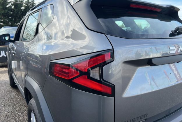 DACIA DUSTER HYBRID 155 EXPRESSION