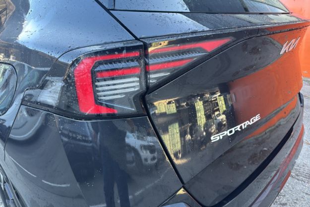 KIA SPORTAGE 1.6 T-GDI HEV 239 GT TOIT PANO