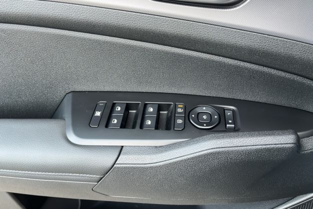 KIA SPORTAGE 1.6 T-GDI HEV 239 EX