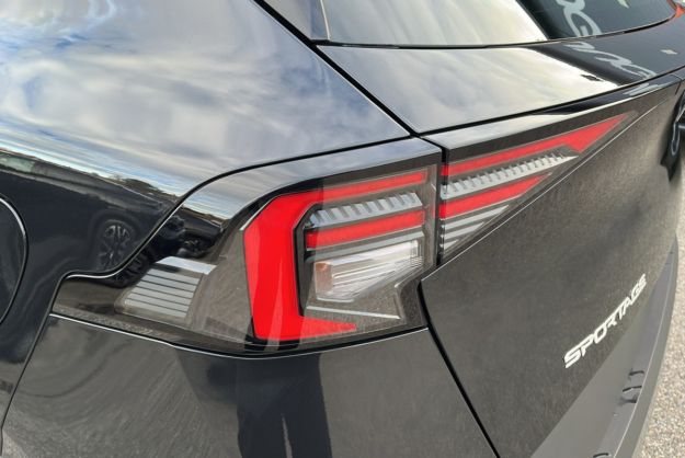 KIA SPORTAGE 1.6 T-GDI HEV 239 EX