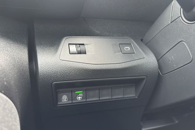 PEUGEOT RIFTER BLUEHDI 130 EAT8 ALLURE