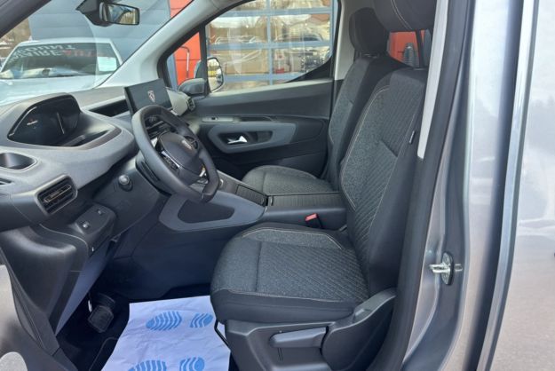 PEUGEOT RIFTER BLUEHDI 130 EAT8 ALLURE