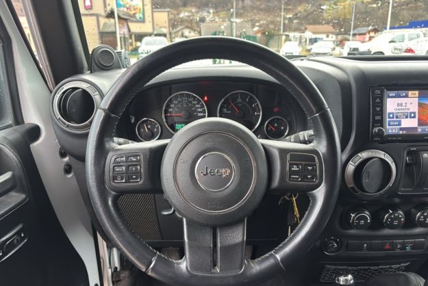 JEEP WRANGLER 2.8 CRD 200 4X4 SAHARA