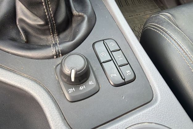 FORD RANGER 3.2 200 SUPERCAB LIMITED HARD TOP