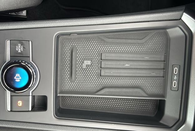 VOLKSWAGEN T-ROC ETSI 150 DSG LIFE PLUS