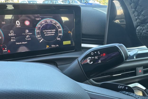 VOLKSWAGEN T-ROC ETSI 150 DSG7 R-LINE PLUS