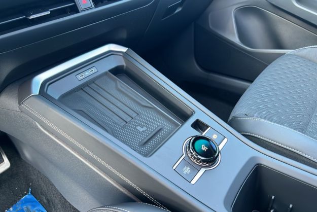 VOLKSWAGEN T-ROC ETSI 150 DSG7 R-LINE PLUS