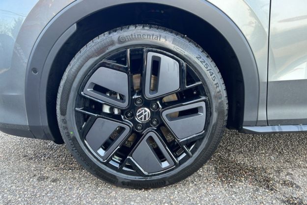 VOLKSWAGEN T-ROC ETSI 150 DSG7 R-LINE PLUS